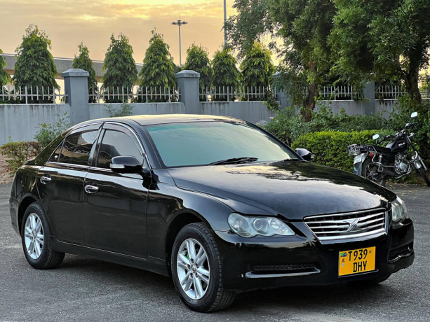toyota-mark-x-big-2