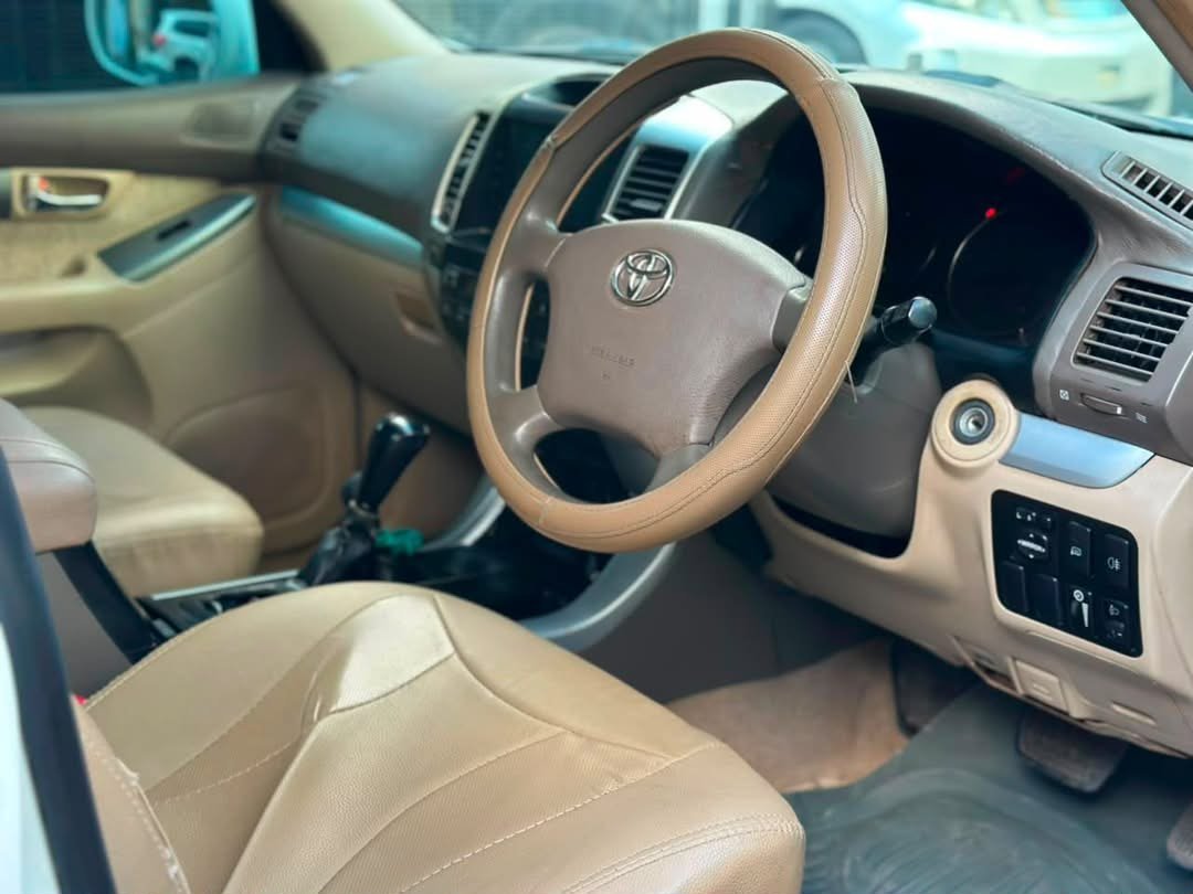 toyota-landcruiser-prado-120-big-3