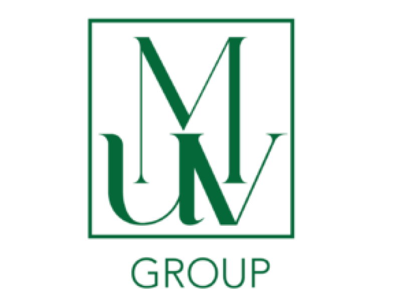 sounder-engineer-in-charge-of-sound-and-screens-at-muv-group