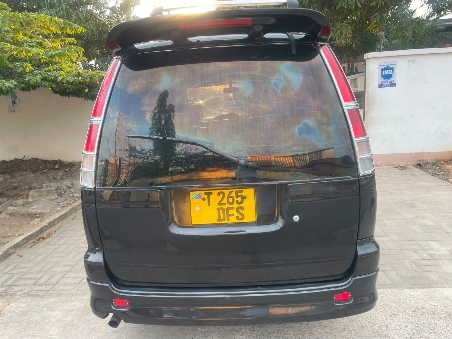 toyota-noah-sr40-inauzwa-big-0