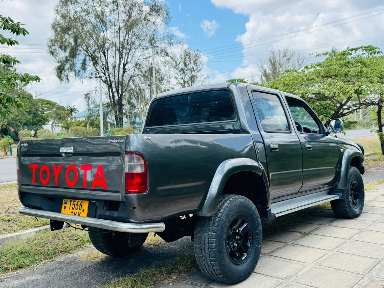 toyota-hilux-cky-big-0