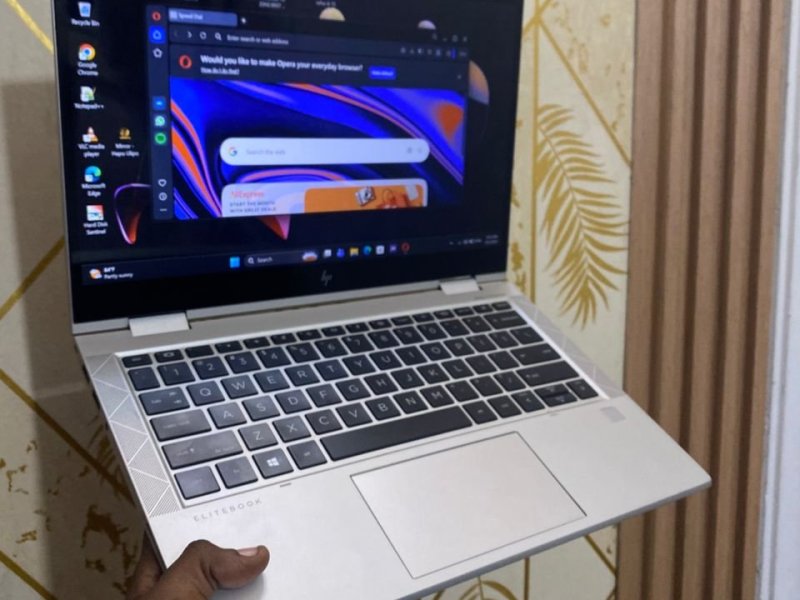 hp-elitebook-x360-small-2