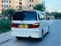 toyota-alphard-small-1