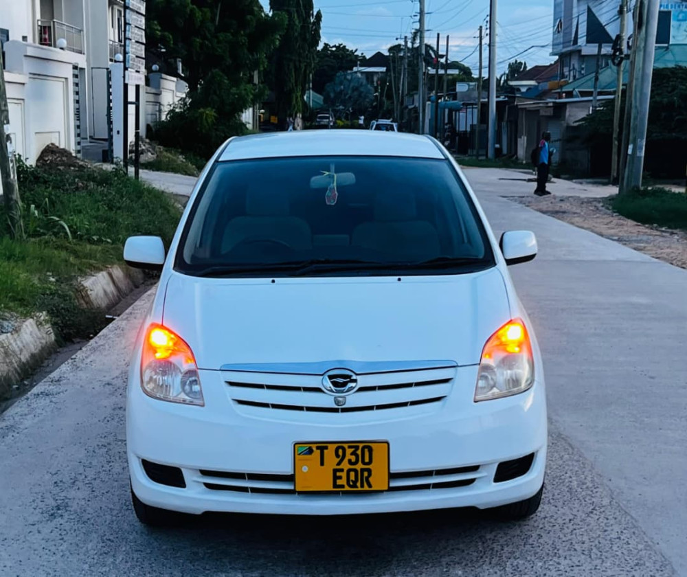 toyota-spacio-new-model-big-0
