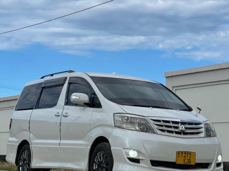 toyota-alphard-new-model-small-4