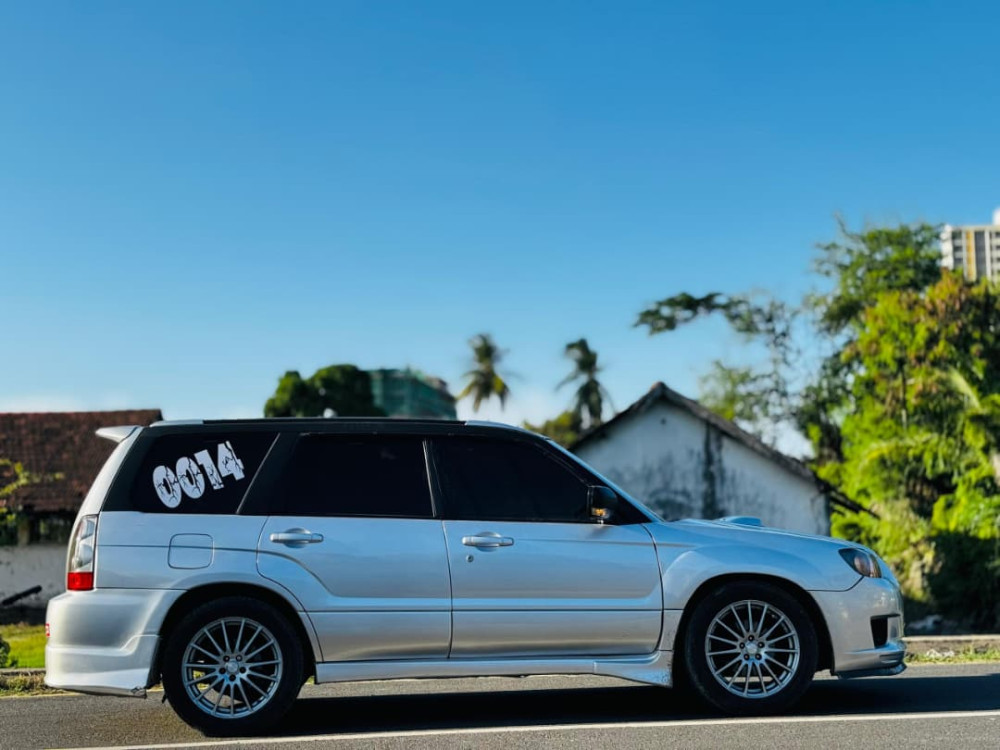 subaru-forester-sg5-big-4