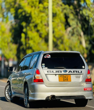 subaru-forester-sg5-big-1