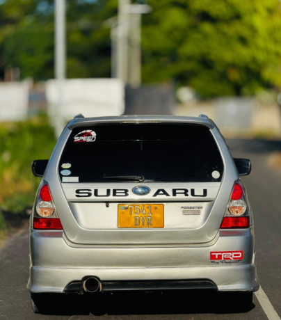 subaru-forester-sg5-big-3