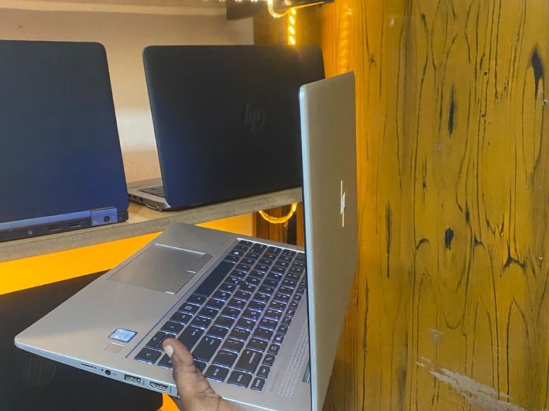 hp-elitebook-840-g6-core-i7-small-1