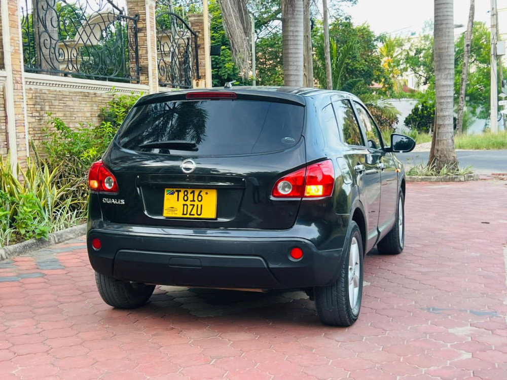 nissan-dualis-big-1