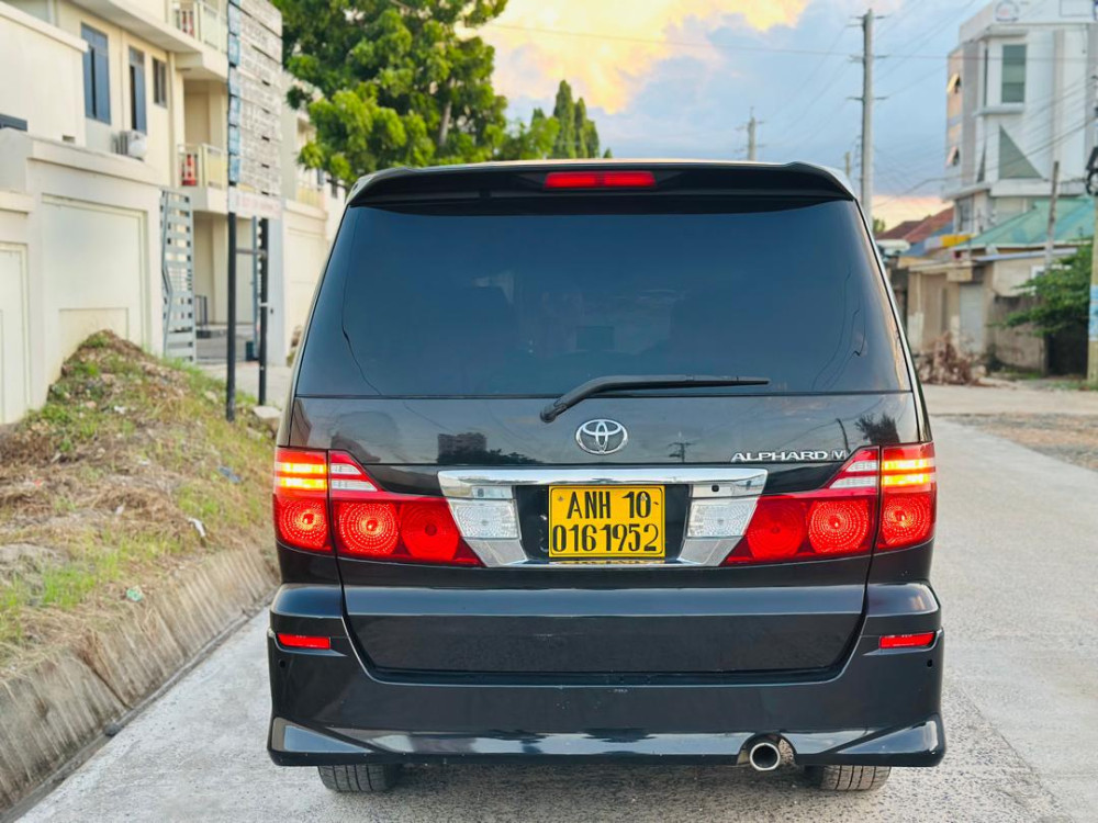 toyota-alphard-new-big-2