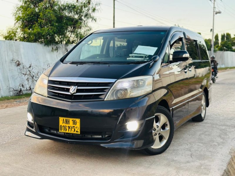 toyota-alphard-new-small-4