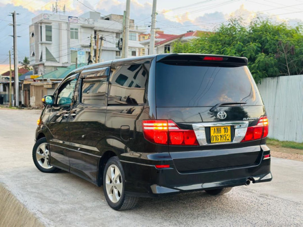 toyota-alphard-new-big-3