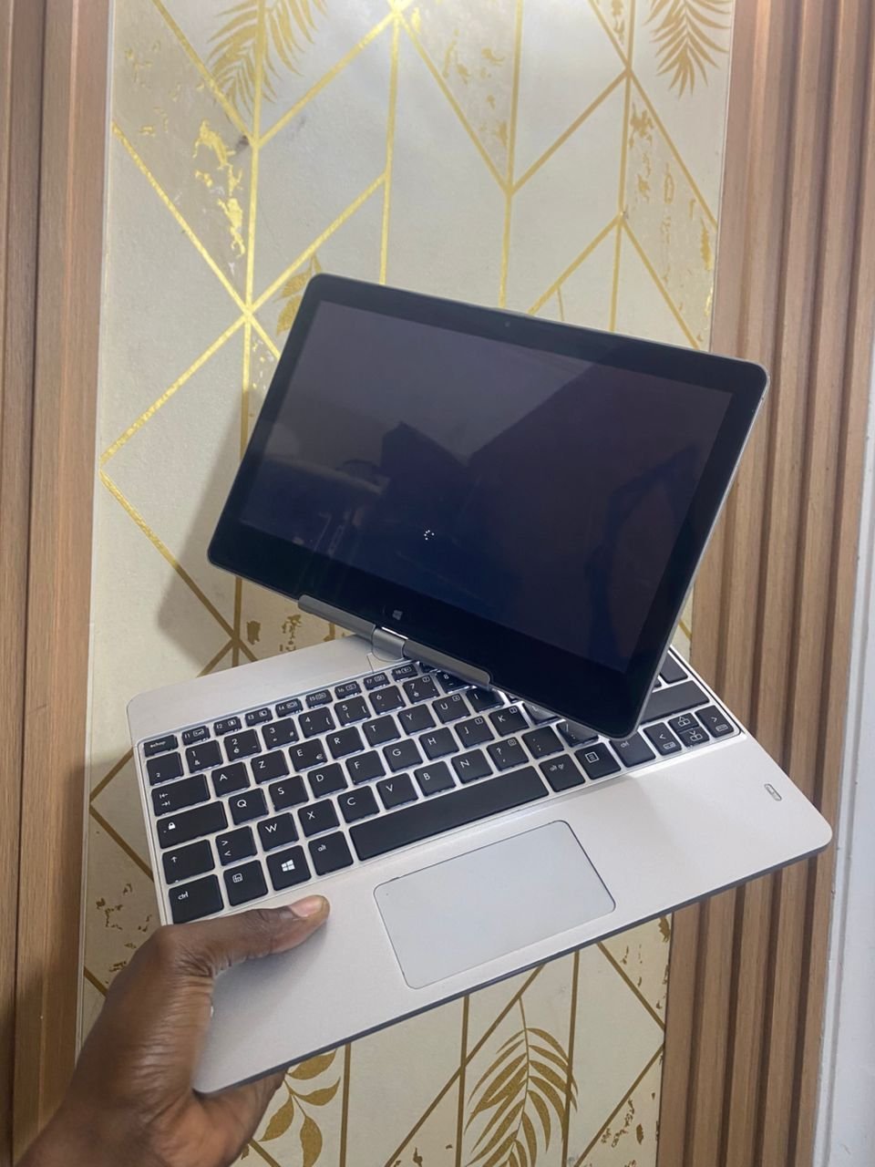 hp-revolve-810-g3-touch-screen-big-3