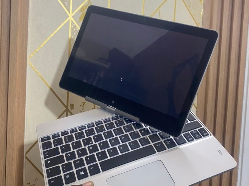 hp-revolve-810-g3-touch-screen-small-3