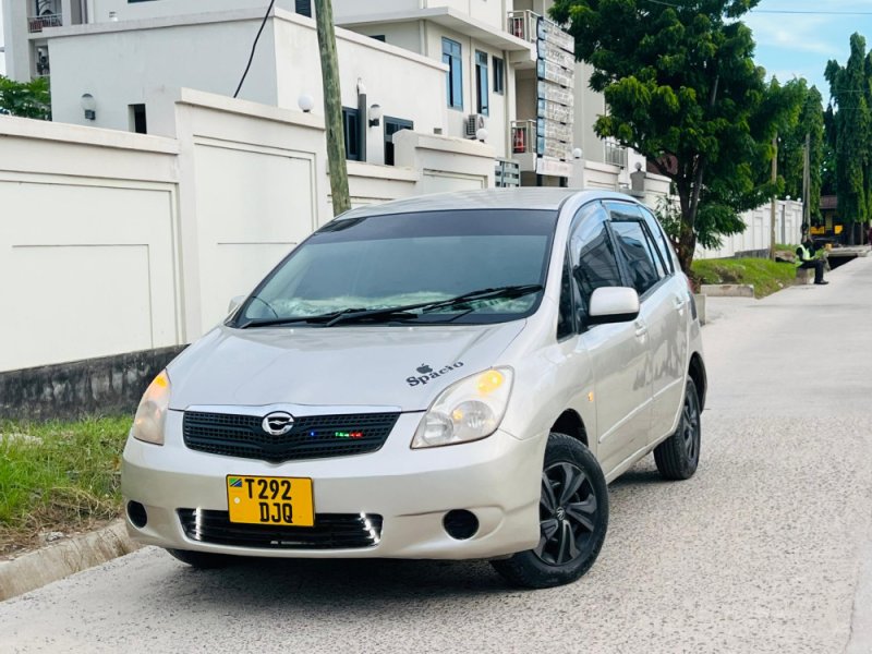 toyota-spacio-small-2