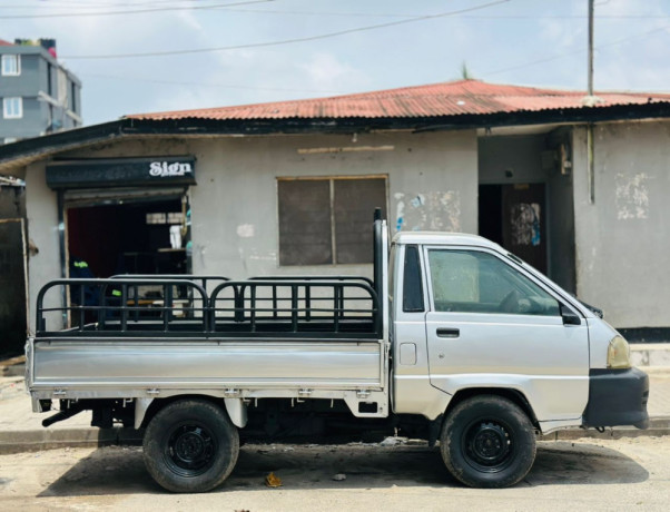 toyota-townace-big-1