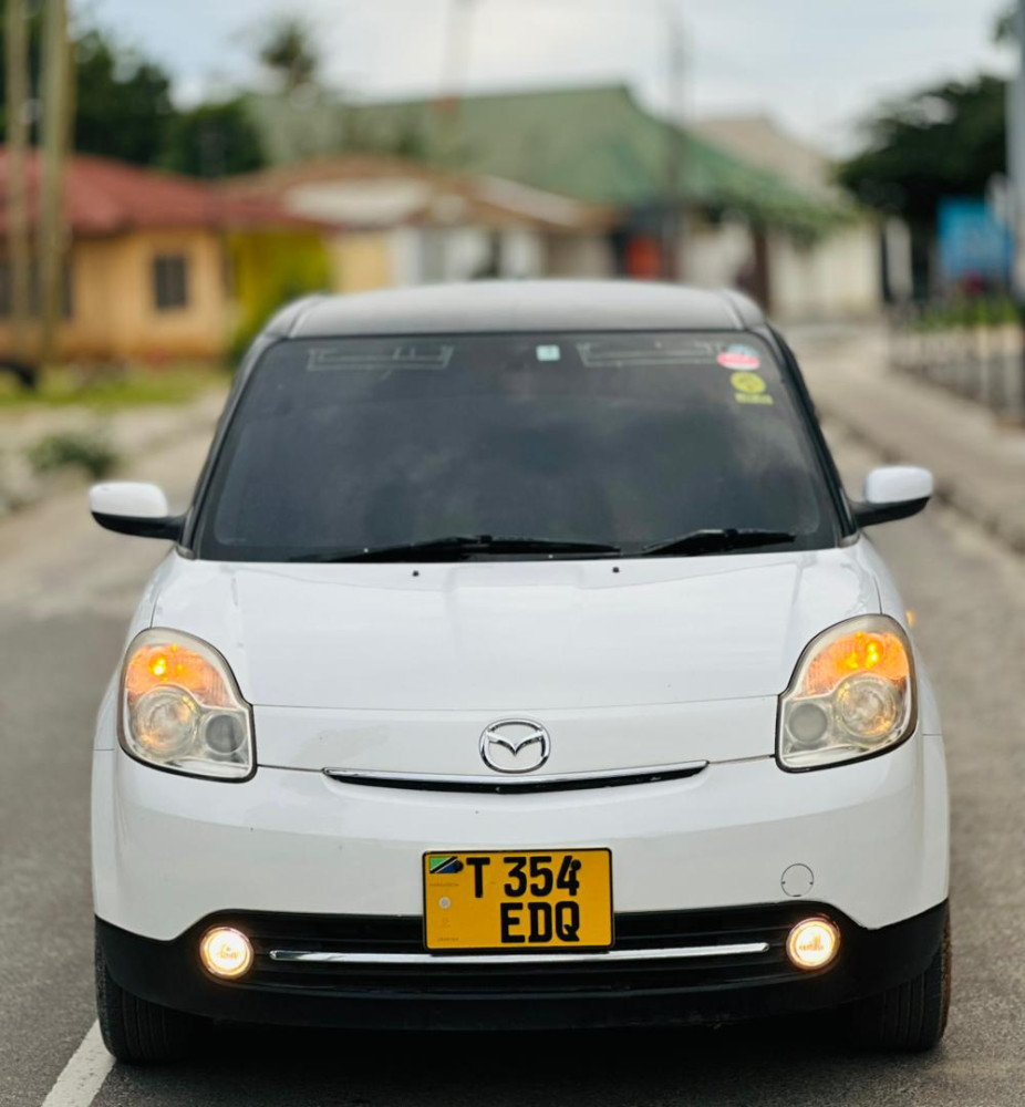 mazda-verisa