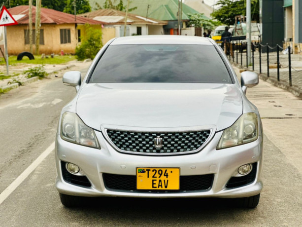 crown-athlete-new-model-big-0