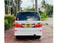 toyota-alphard-small-4
