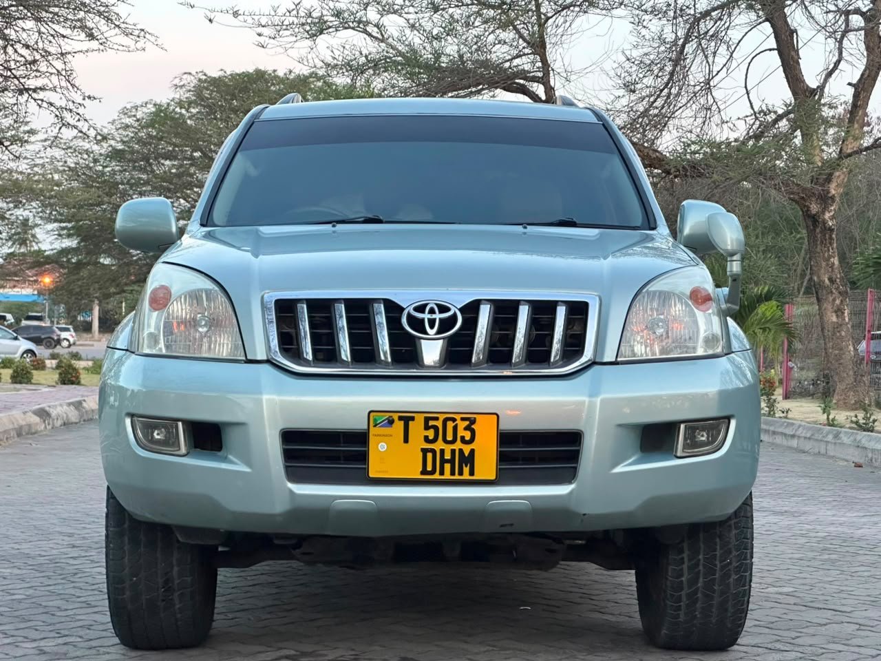 toyota-prado-120-big-0