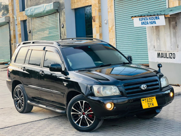 toyota-kluger-big-1
