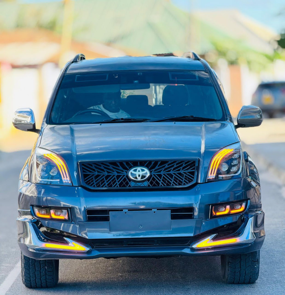 toyota-landcruiser-prado